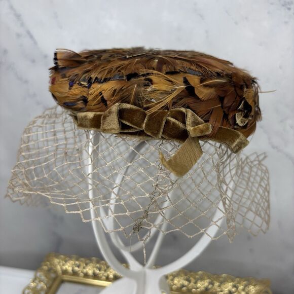 Vintage 50s Fascinator Hat Cap Pheasant Feather Netting Veil Brown Elegant Bow - Picture 6 of 16